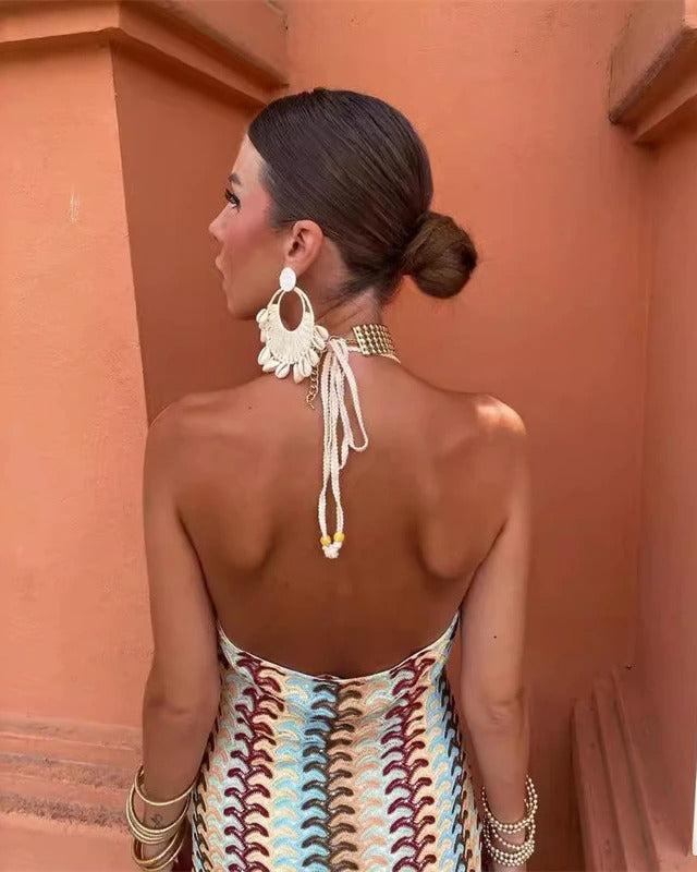 Brisa - Chic V-Neck Dress